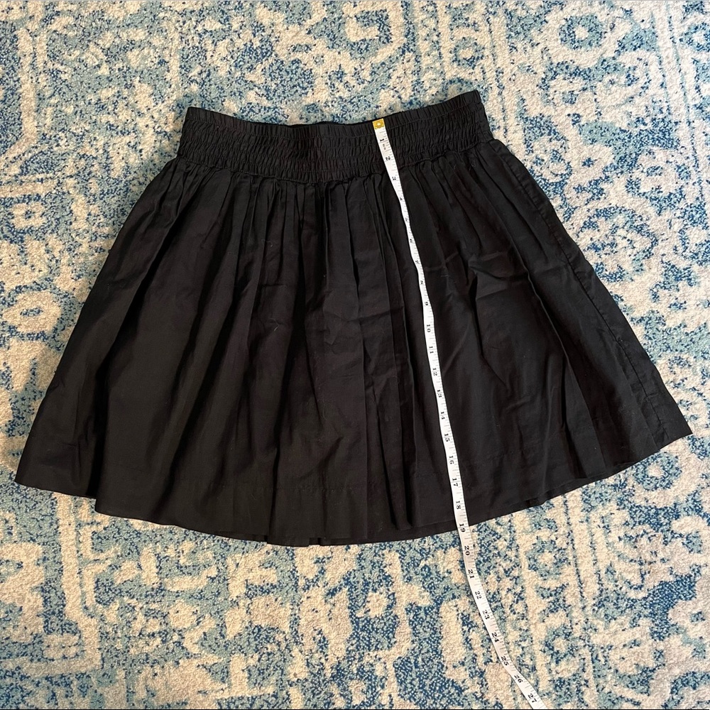 Banana Republic Black Skirt, size 6P